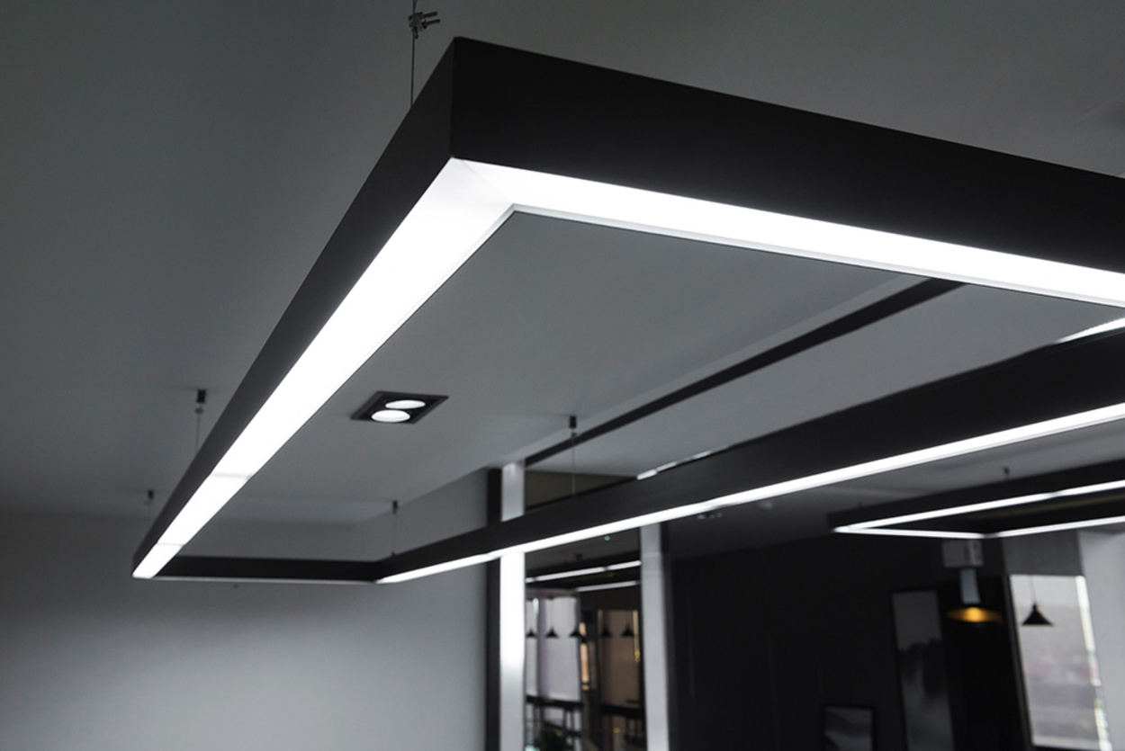 LED-Beleuchtung bei Muster Elektro in Musterstadt